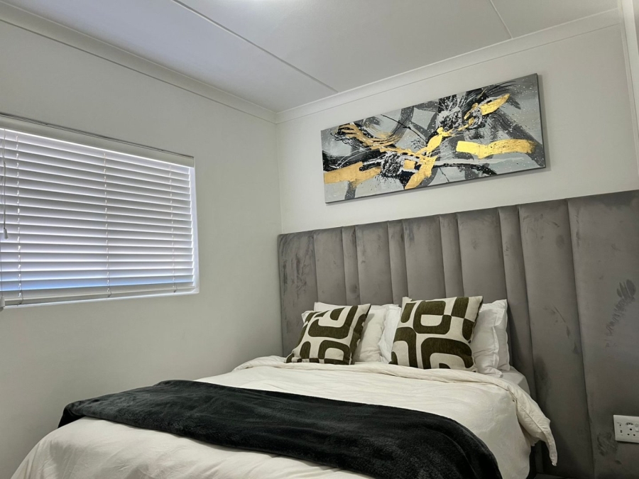 2 Bedroom Property for Sale in Burgundy Estate Western Cape